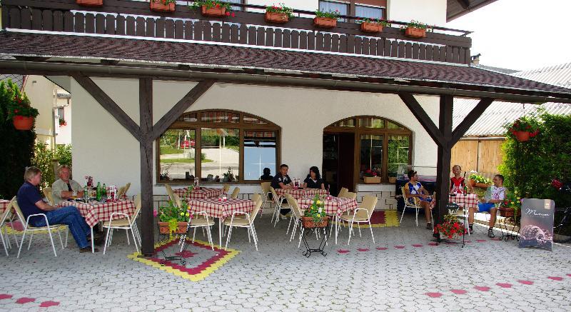 Penzion Vila Bistrica ボヒニュスカ・ビストリツァ エクステリア 写真